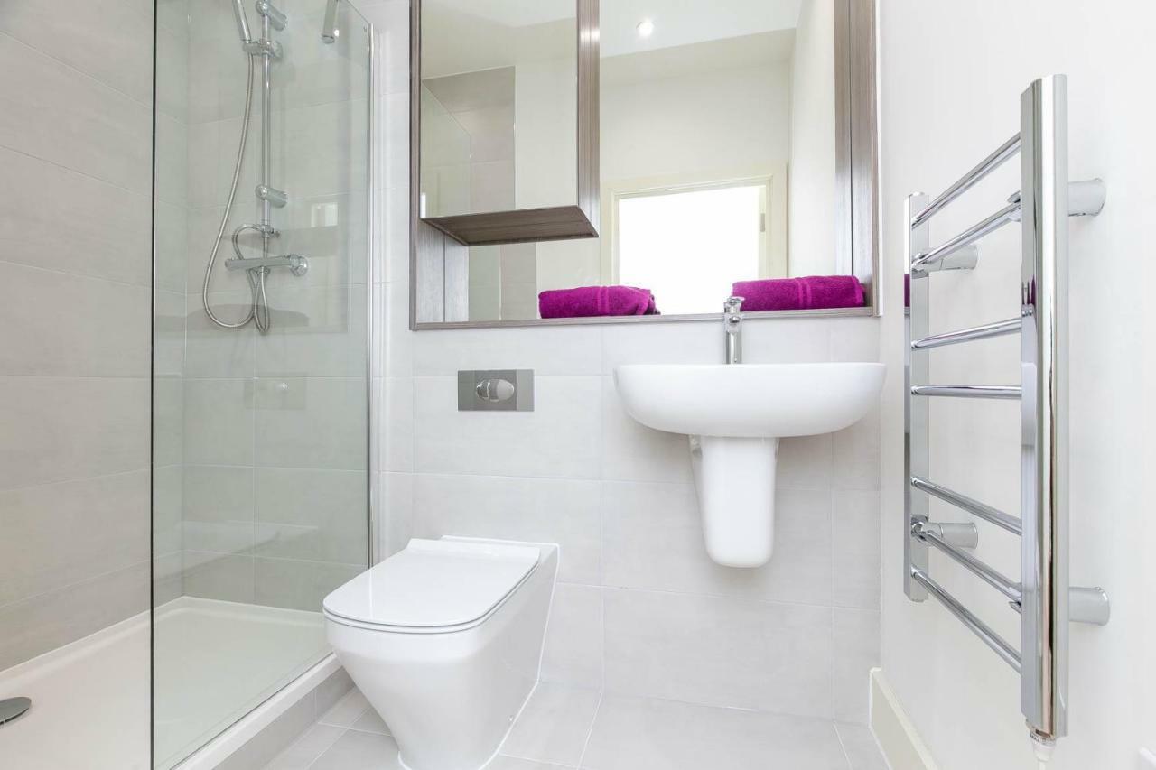 Deluxe Apartments By Heathrow Harmondsworth Exterior foto