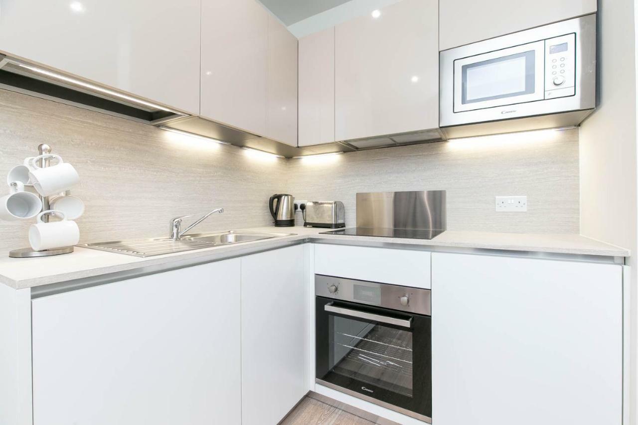 Deluxe Apartments By Heathrow Harmondsworth Exterior foto