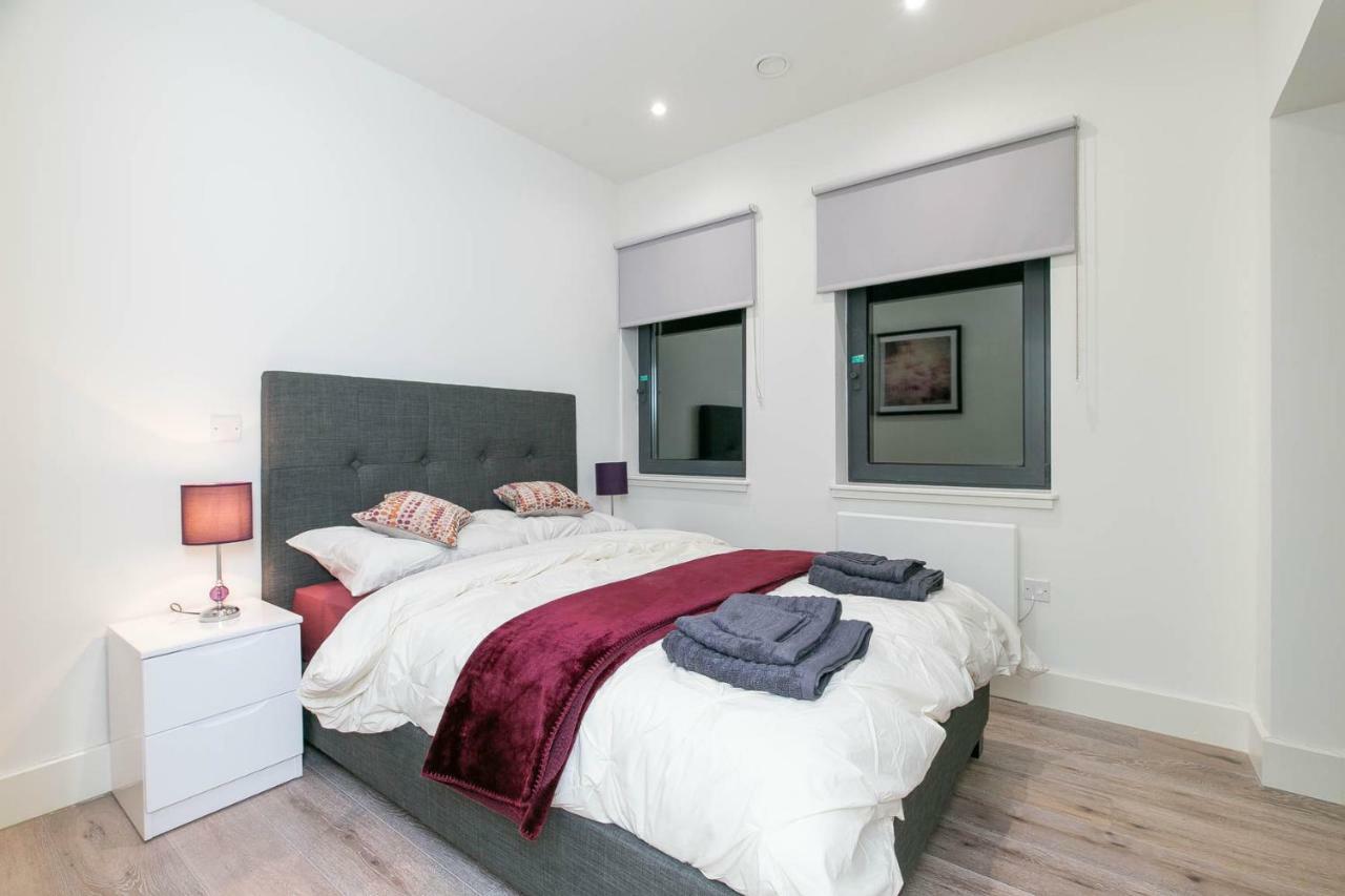 Deluxe Apartments By Heathrow Harmondsworth Exterior foto